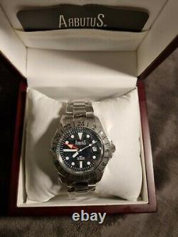 Arbutus New York Limited Edition Dual Time Zone Watch Ar9928 Very Rare