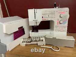 Bernina 1260 Quilters Edition sewing machine. Collection from London. VERY RARE