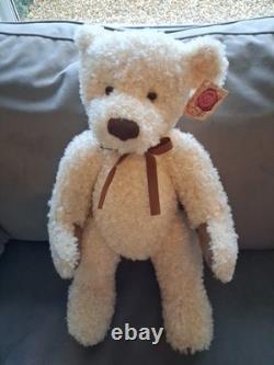 Boxed VERY RARE Retired Russ Farrington limited edition. Boxed with Cert mint