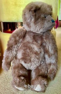 Charlie Bears'Georgie' Limited edition very rare plush bear, with growler, new