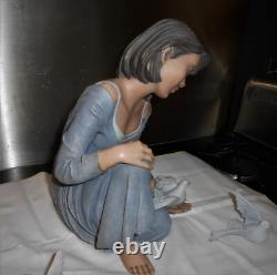 Elisa figurine/sculpture, Very Rare Limited Edition of 2000