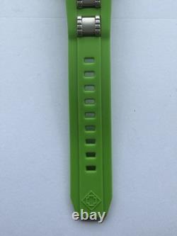 Invicta Very Very Limited Edition Puppy Watch 126/250 Model# 16722 Very Rare