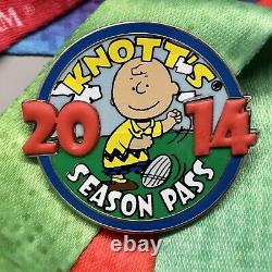 Knotts Berry Farm Pin 2014 SEASON PASS -LIMITED EDITION WITH LANYARD VERY RARE