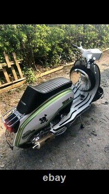 Lambretta waffle slope back seat BRAND NEW LIMITED EDITION VERY RARE TO BUY