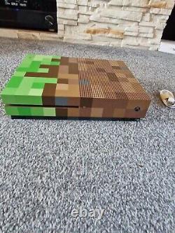 Limited edition Xbox 1s Minecraft edition, not sold anymore VERY RARE