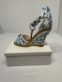 Limited edition very rare Elvis Presley collectible Shoe With Stand