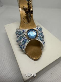 Limited edition very rare Elvis Presley collectible Shoe With Stand