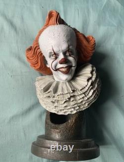 Pennywise 1/2 Scale Bust Diamond Select Toys Very Rare And Limited Edition