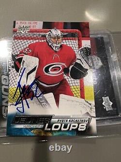 Pyotr Kochetkov Hand signed French version young guns card very Rare NHL