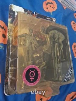 VERY RARE Marilyn Manson STONE Holywood Figure. Limited Edition