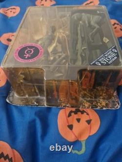 VERY RARE Marilyn Manson STONE Holywood Figure. Limited Edition