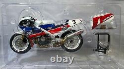 Very Rare 112 scale Universal Hobbies Honda RC30 Superbike Joey Dunlop Version