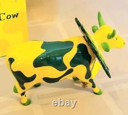 Very Rare CowParade Figure How Now Green Cow Ltd Edition BP #7247 Houston 2001