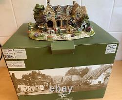 Very Rare Lilliput Lane. TINWELL FORGE Ltd Ed of 2000 Illuminated Box and COA