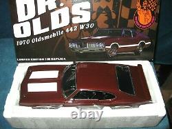 Very Rare Limited Edition 1970 Oldsmobile 442 W-30 Acme 1/18