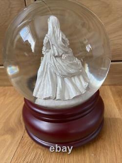 Very Rare Ltd Edition 2005 Princess Diana Musical Snow globe Compton & Woodhouse