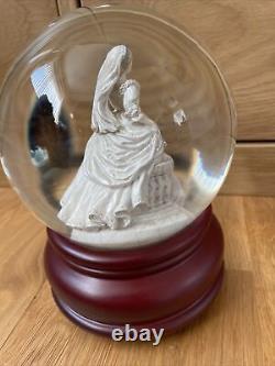 Very Rare Ltd Edition 2005 Princess Diana Musical Snow globe Compton & Woodhouse