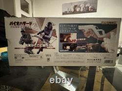 Very rare Resident Evil Umbrella Chronicles collectors edition zapper gun & game