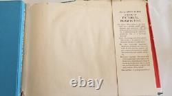 1957 Première Édition Livre Très Rare Collectible Un Monde de Motifs Gwen White