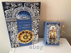 1ère édition du Tarot de Prague et livre très rare 2003 en excellent état