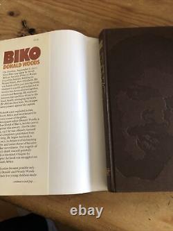 BIKO SIGNÉ DONALD WOODS 1ère édition 1ère impression - PADDINGTON PRESS Très bon Rare