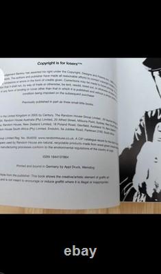 Banksy - WALL AND PIECE - 2005 - 1re édition britannique - cartes postales très rares incluses