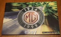 Brochure et énorme affiche en édition limitée MGF pour le 75e anniversaire de MG, très rare, 1999