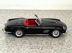 CMC Échelle 1/18 Ferrari 250 California SWB Édition Limitée Très Rare État Neuf