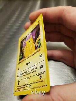 Carte Pokemon 1ère Édition 1999 Pikachu Sans Ombre 58/102 Très Rare