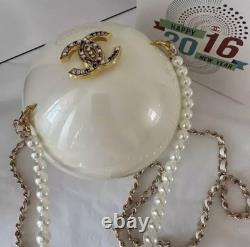 Chanel Beauté VIP Édition Limitée Nouveauté Sac en Perles de Coquillage BLANC TRÈS RARE NEUF
