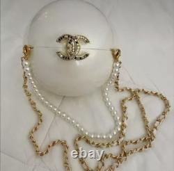 Chanel Beauté VIP Édition Limitée Nouveauté Sac en Perles de Coquillage BLANC TRÈS RARE NEUF
