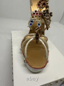 Chaussure de collection Elvis Presley en édition limitée, très rare, avec support