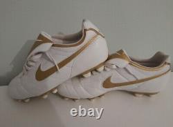 Chaussures de football Nike Tiempo Édition Gold taille 10,5 UK, modèle très rare de 2006.