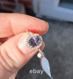 Édition Limitée Très Rares Bague en Or 18k avec Grenat à Changement de Couleur et Diamant Taille 7