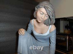 Figurine/Sculpture Elisa, Édition Limitée de 2000, Très Rare, Maintenant Épuisée
