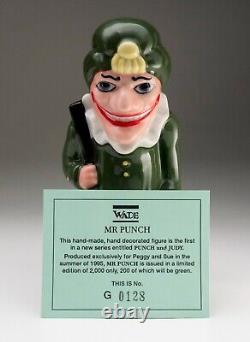 Figurine en porcelaine de Wade Punch Édition limitée très rare Tunique verte 200ème édition