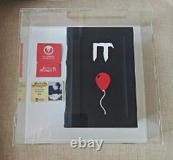 Livre relié édition deluxe IT très rare signé par Bill Skarsgard Pennywise