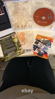 Metal Gear Solid 2 Édition Limitée Boîtier Métallique UK Complète Avec Manuels Très Rare
