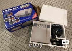Nintendo NES officiel en boîte, version Hong Kong, très rare
