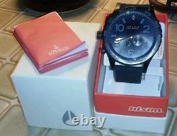 Nixon Barneys New York 51-30 Watch Limited Edition Très Rare, Seulement 150 Made 2007