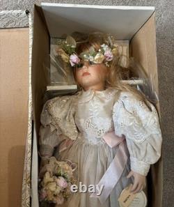 Poupée en porcelaine Alberon 24 Édition Limitée Valarie Neuve Très Rare