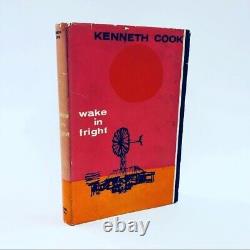 Réveil En Fright. Kenneth Cook. 1ère édition au Royaume-Uni. Véritable première impression. TRÈS rare.