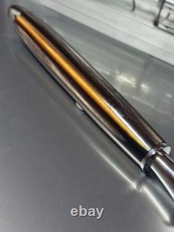 Stylo Breitling. Très rare ! Édition limitée surdimensionnée Avenger en œil de tigre et en tortue.