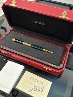 Stylo à bille de calendrier perpétuel Cartier avec horloge à quartz. Édition très rare et limitée.