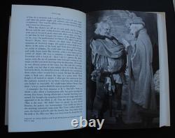 TRÈS RARE ÉDITION ORIGINALE DE 1986 DE ON ACTING, RELIURE CARTONNÉE, SIGNÉE PAR LAURENCE OLIVIER