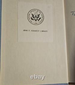 TRÈS RARE LIVRE ANTIQUE Livre de 150 ans/1 signé par un auteur à une figure historique