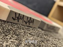 Très Rare Édition Limitée Steak T Rex Signé Par Jay Jay Burridge Œuvre Banksy