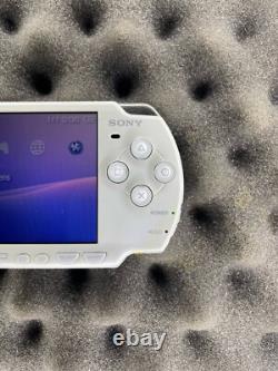 Très rare Sony PSP 2000 (édition Darth Vader) + nouvelle batterie et chargeur en parfait état