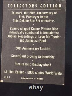 Très rare coffret CD en forme d'Elvis pour le 20e anniversaire, édition limitée, 2000 exemplaires produits, comme neuf.