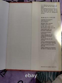 Très rare, le livre de vers de Christopher Robin signé par EH Shepard, 1ère édition au Royaume-Uni.